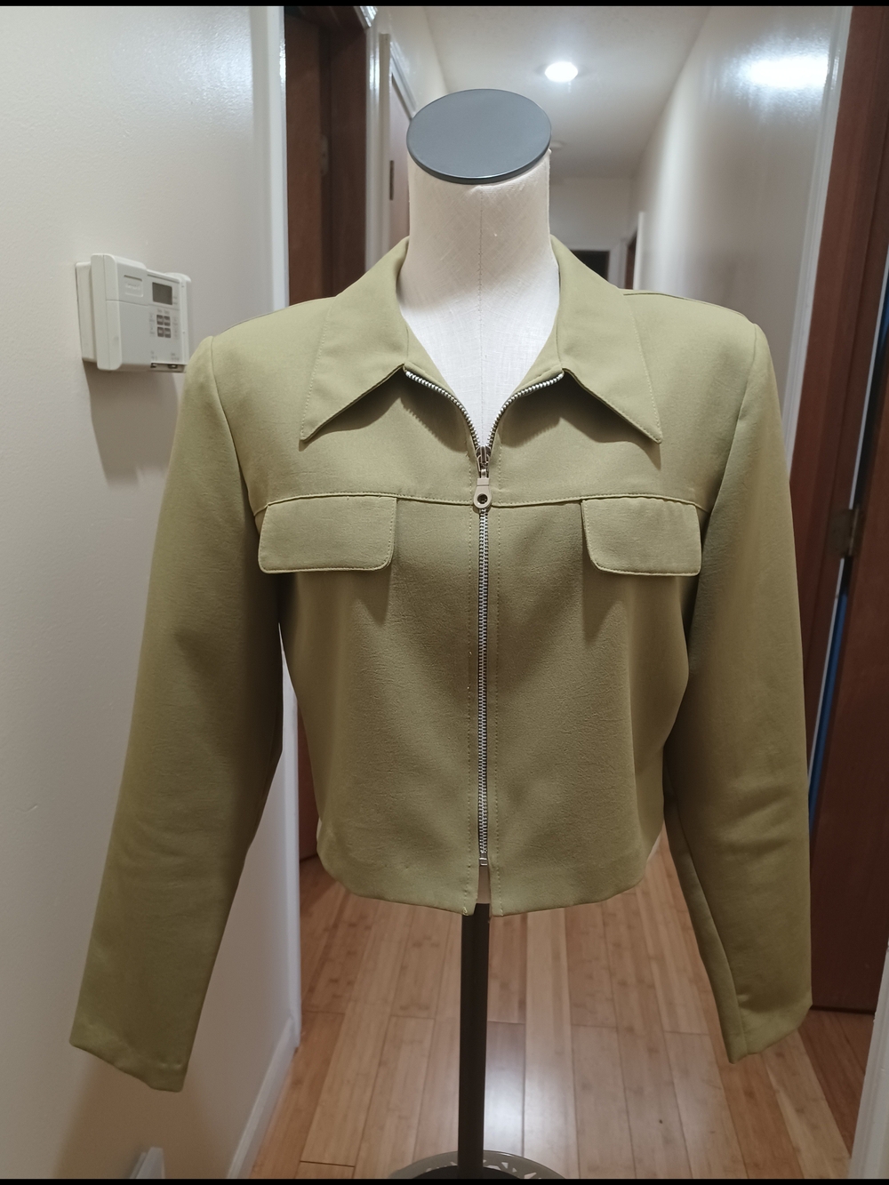 Star City Olive Green Cropped Zip Jacket Size L.